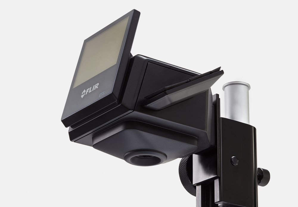 FLIR Systems lanza la cámara termográfica FLIR ETS320 para desarrollo y pruebas de componentes electrónicos
Solución diseñada para pruebas y diagnósticos de laboratorio más eficaces